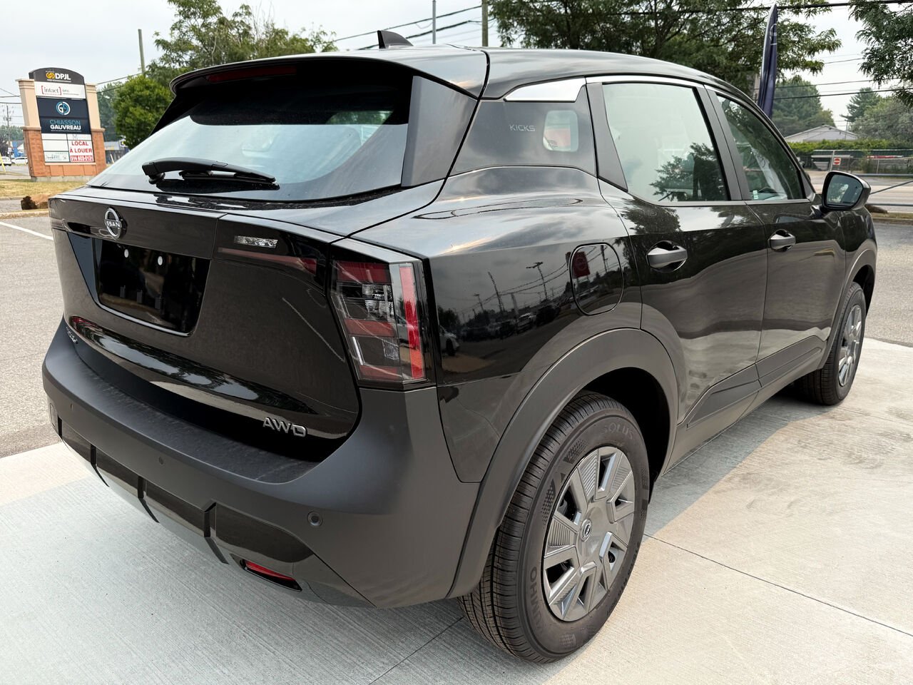 Nissan Kicks KICKS S AWD 2025 Super noir Châteauguay - photo #5