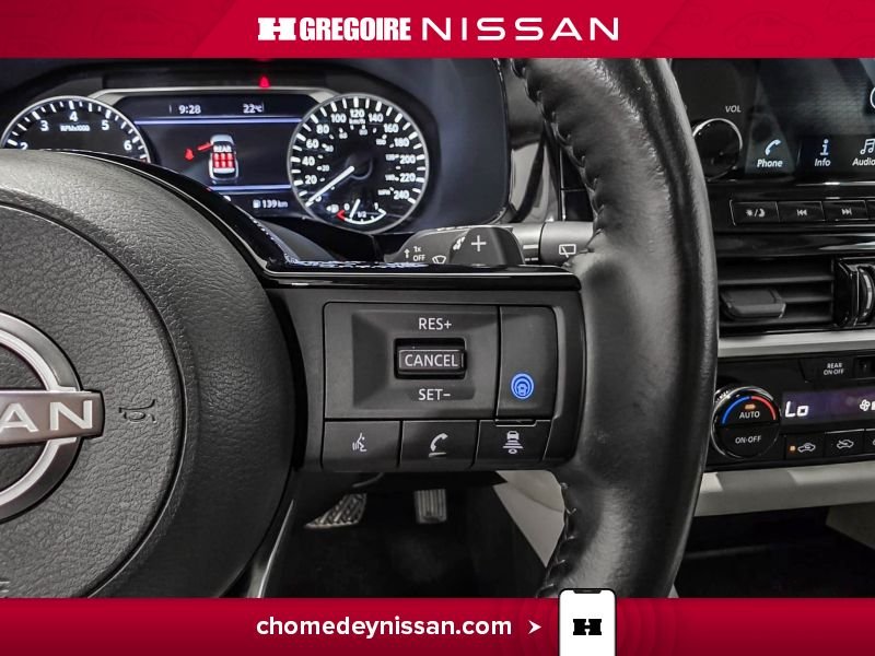 2024 Nissan Pathfinder White Laval - photo #21