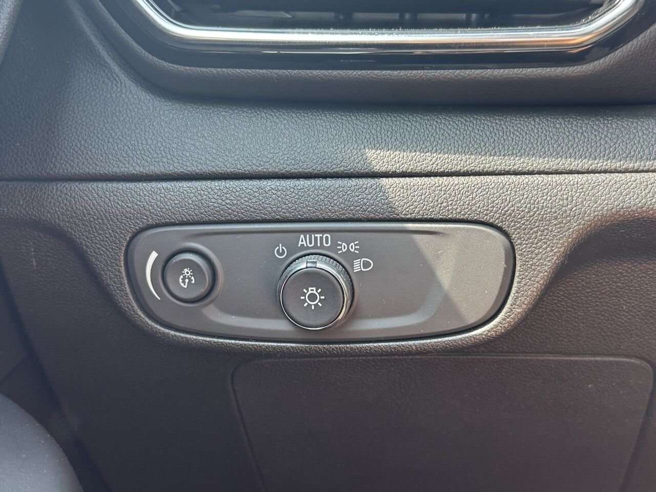 Chevrolet Bolt EUV LT 2023 Blanc Granby - photo #22