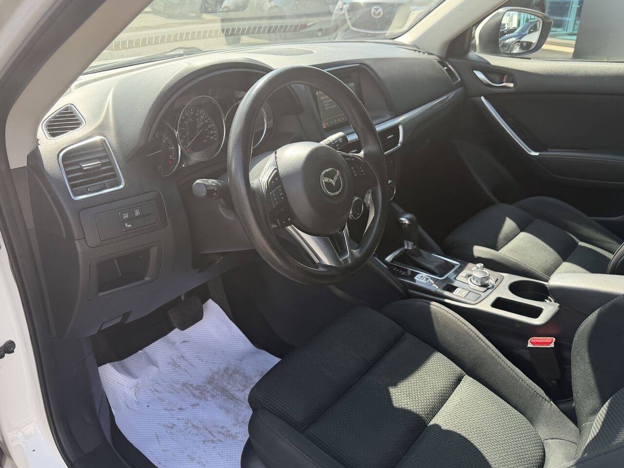 2016 Mazda CX-5 White Ste-Marie - photo #11