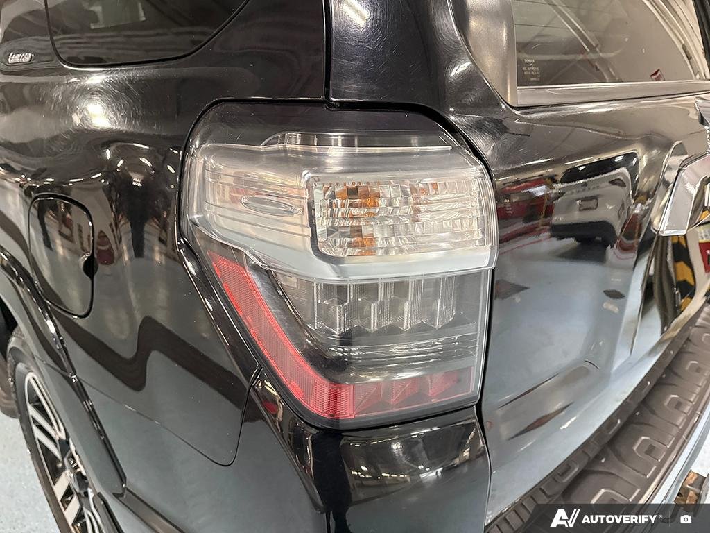 2016 Toyota 4Runner 2700001A | SR5 Black Edmonton - photo #9