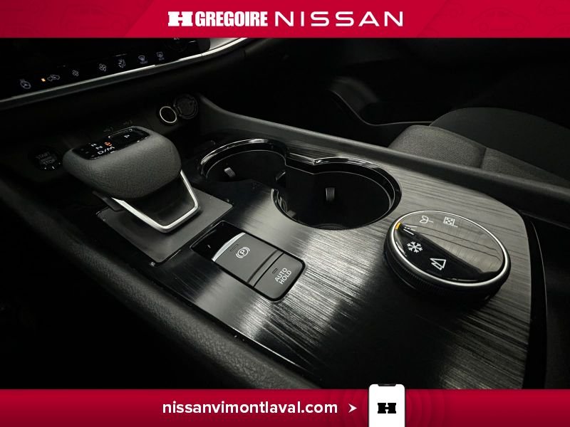 Nissan Rogue 2024 Blanc Laval - photo #52
