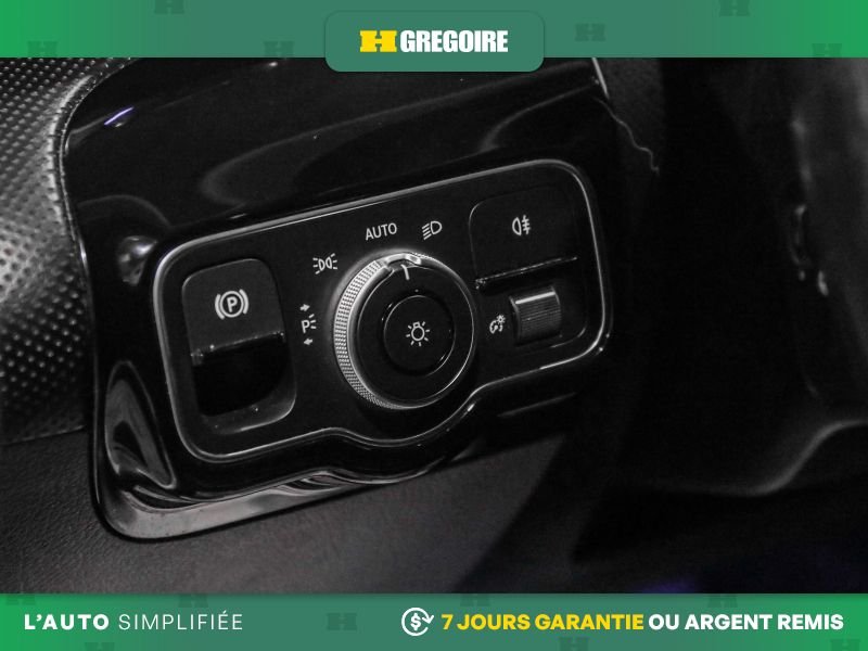 Mercedes Benz A-Class 2019 Blanc Blainville - photo #17