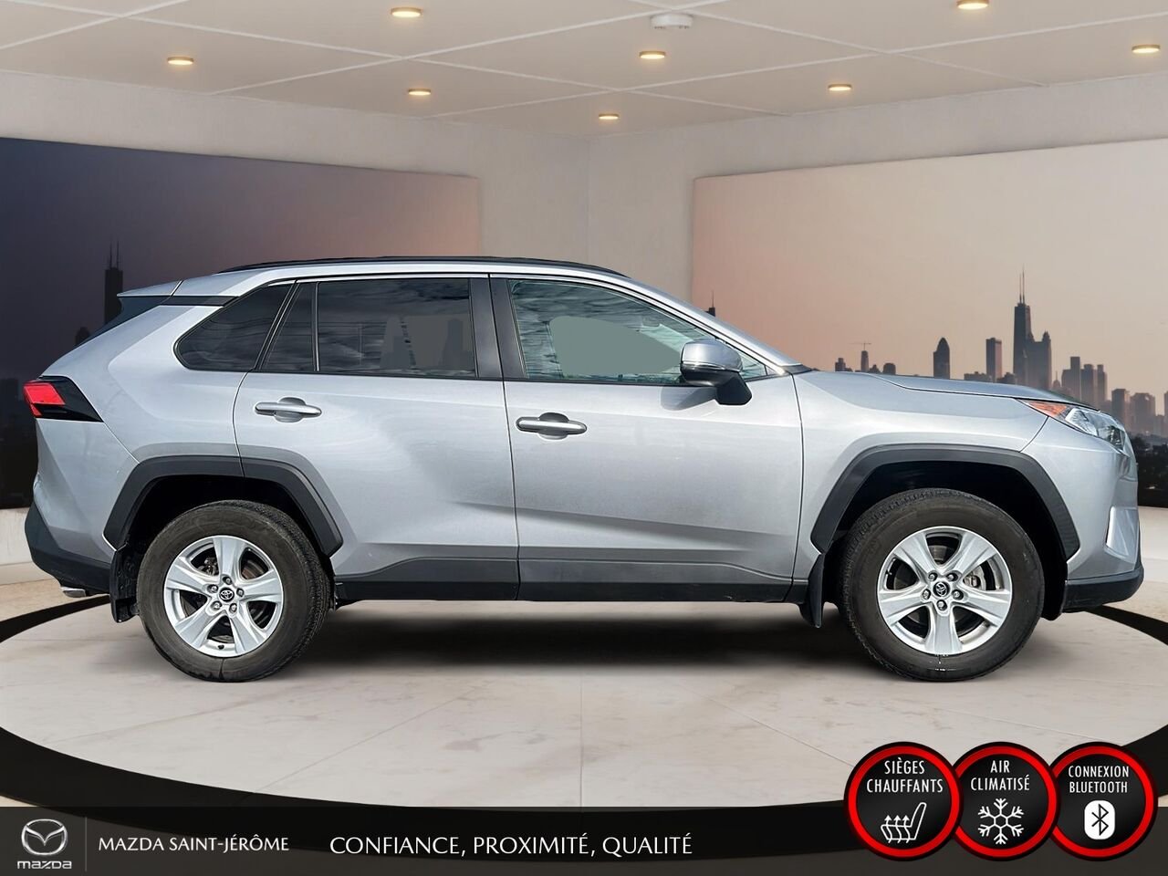 2020 Toyota RAV4 XLE | 49 877 KM | TOIT OUVRANT | AWD | ATTELAGE Silver Saint-Jérôme - photo #4