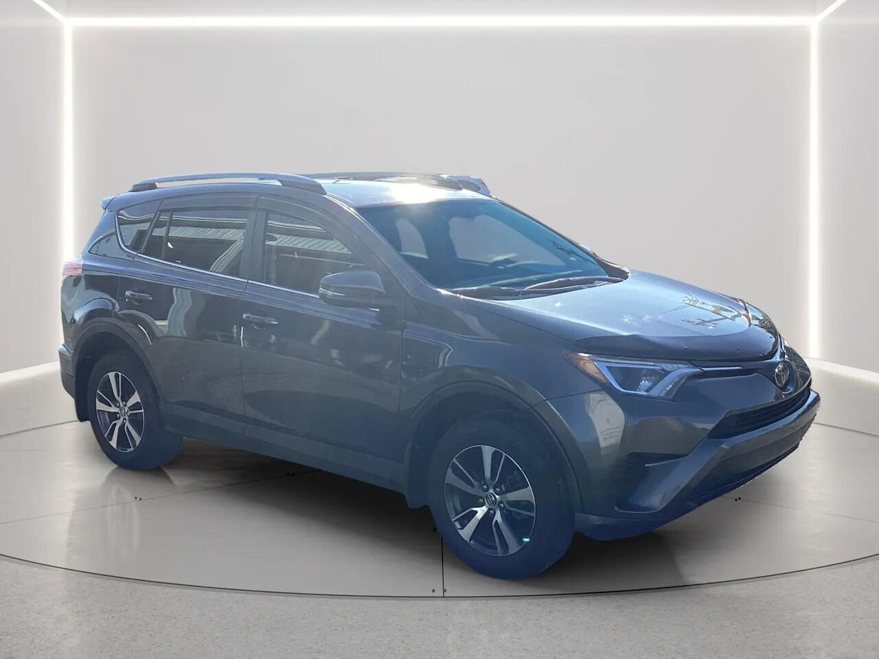 2018 Toyota RAV4 Grey Gatineau - photo #6
