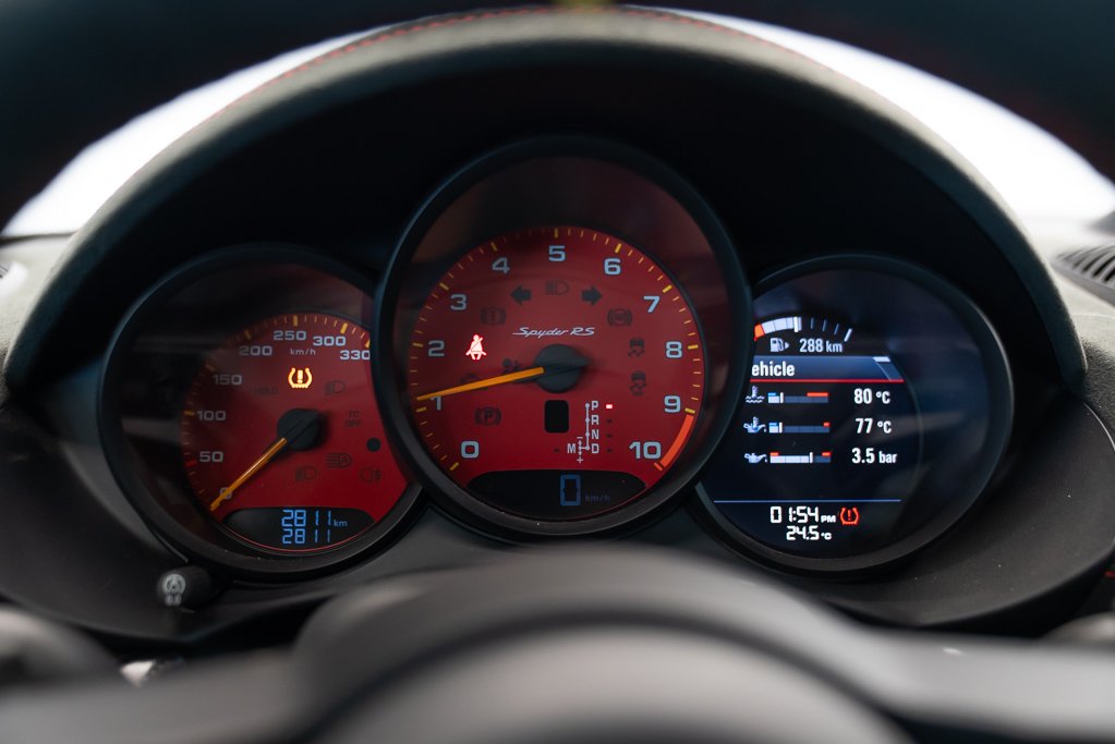 Porsche 718 Spyder RS Roadster Spyder 2024 Argent Kirkland - photo #11