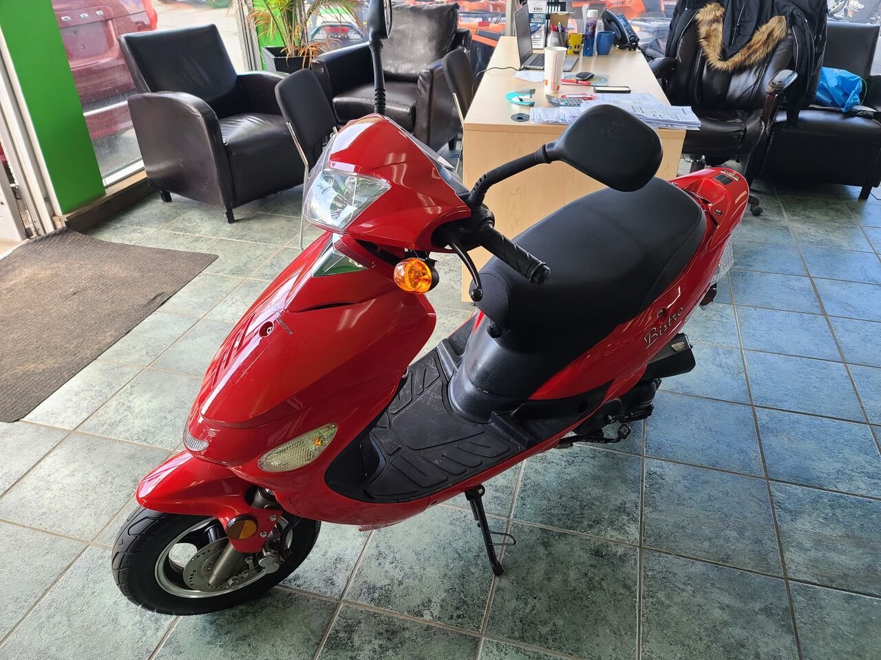 SCOOTTERRE BISTRO 2020 Rouge Longueuil, - photo #0