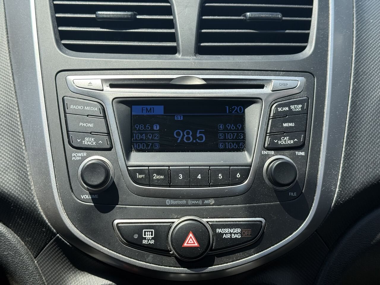 Hyundai Accent 2016 Granby - photo #14