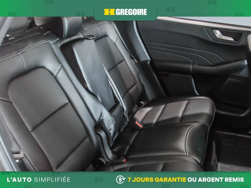 2022 Ford Escape Grey Laval - photo #27