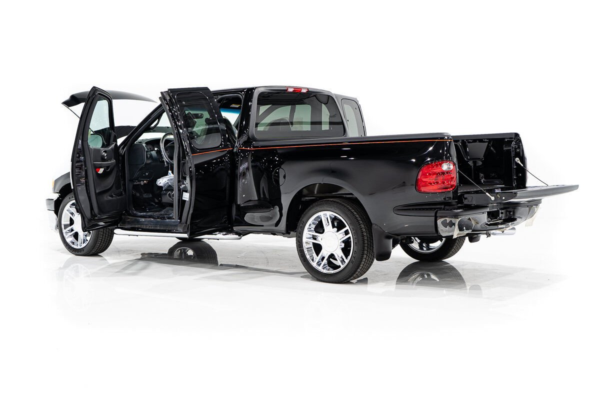 2000 Ford F-150 Harley Davidson Edition In Delivery Packaging Black Montreal - photo #75