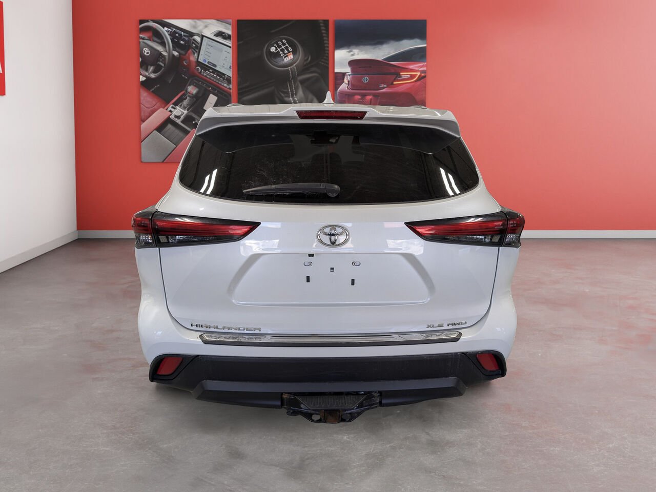 2023 Toyota Highlander 5TDKDRBH3PS510077 Wind Chill Pearl Sherbrooke - photo #2