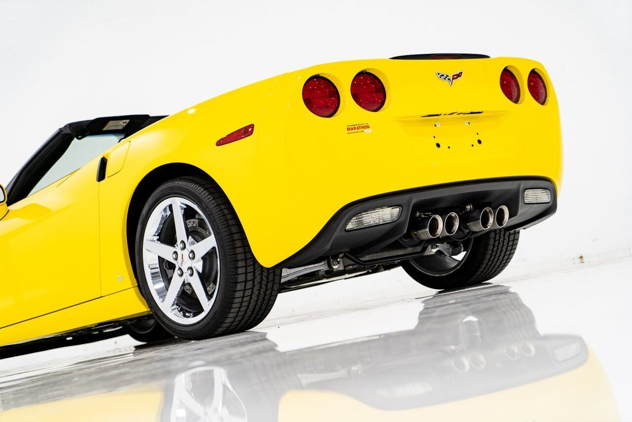 2008 Chevrolet Corvette PRIX EN USD | With Only 900km (563mi) From New With Window Sticker Yellow Montreal - photo #81