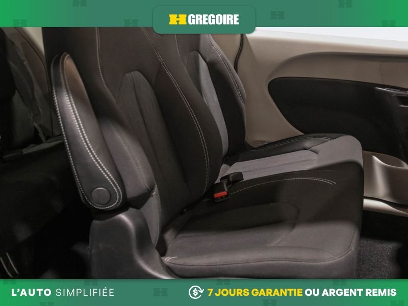 2021 Chrysler Grand Caravan Black Saint-Eustache - photo #25