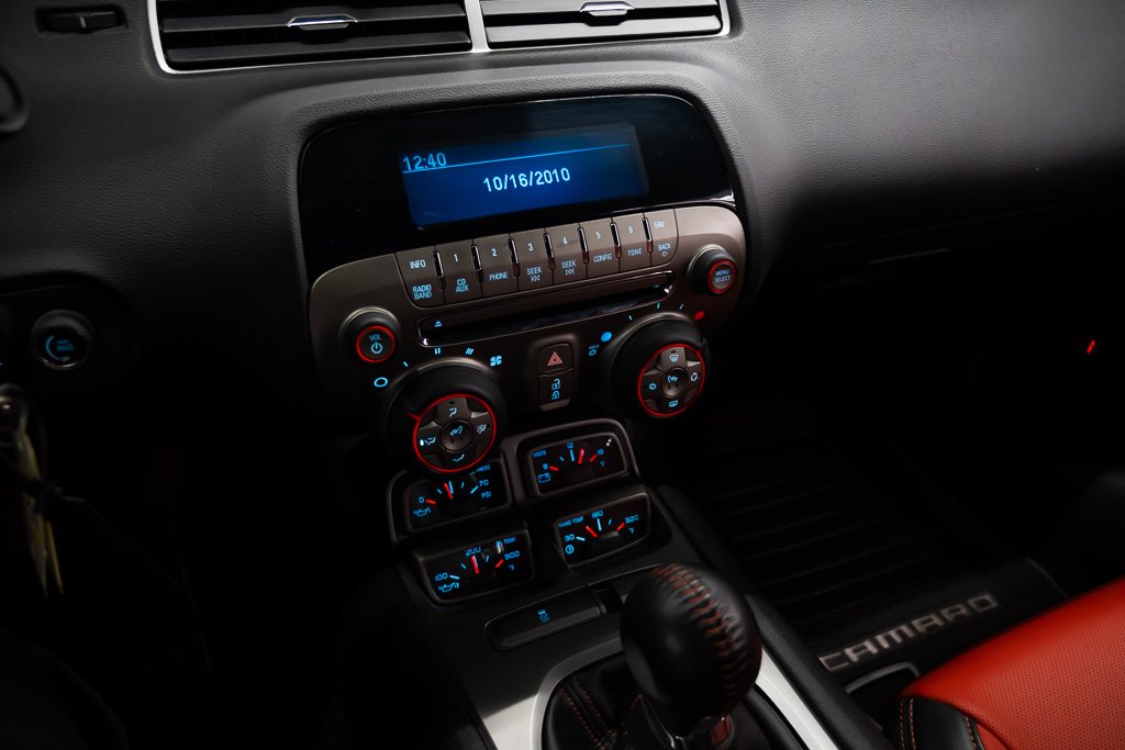 2011 Chevrolet Camaro 2dr Conv 2SS | PRICE IN USD | 14 of 50 White Kirkland - photo #11