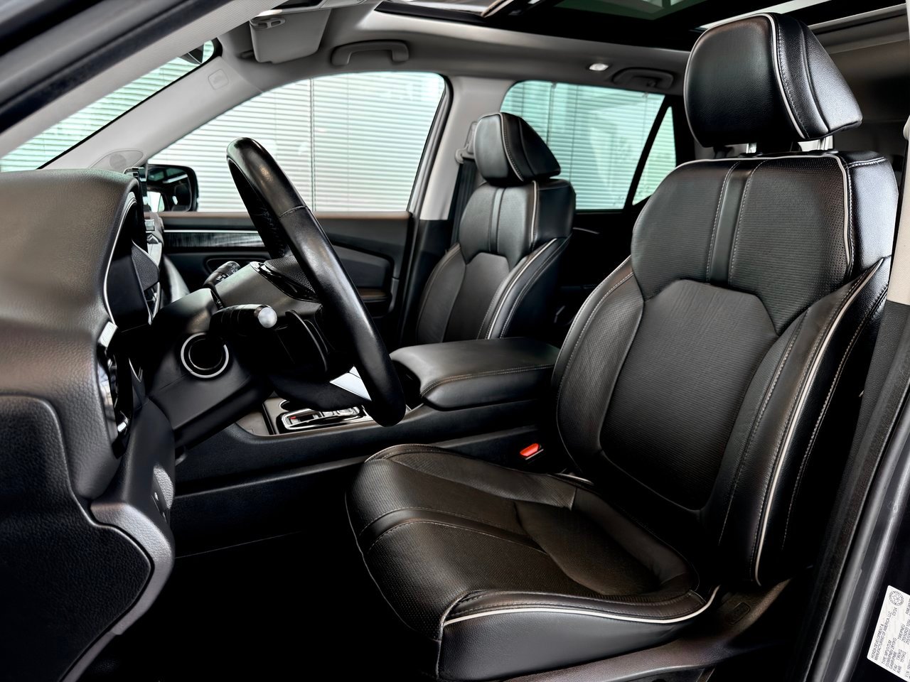 2025 Honda Pilot gray Notre-Dame-des-Prairies - photo #17