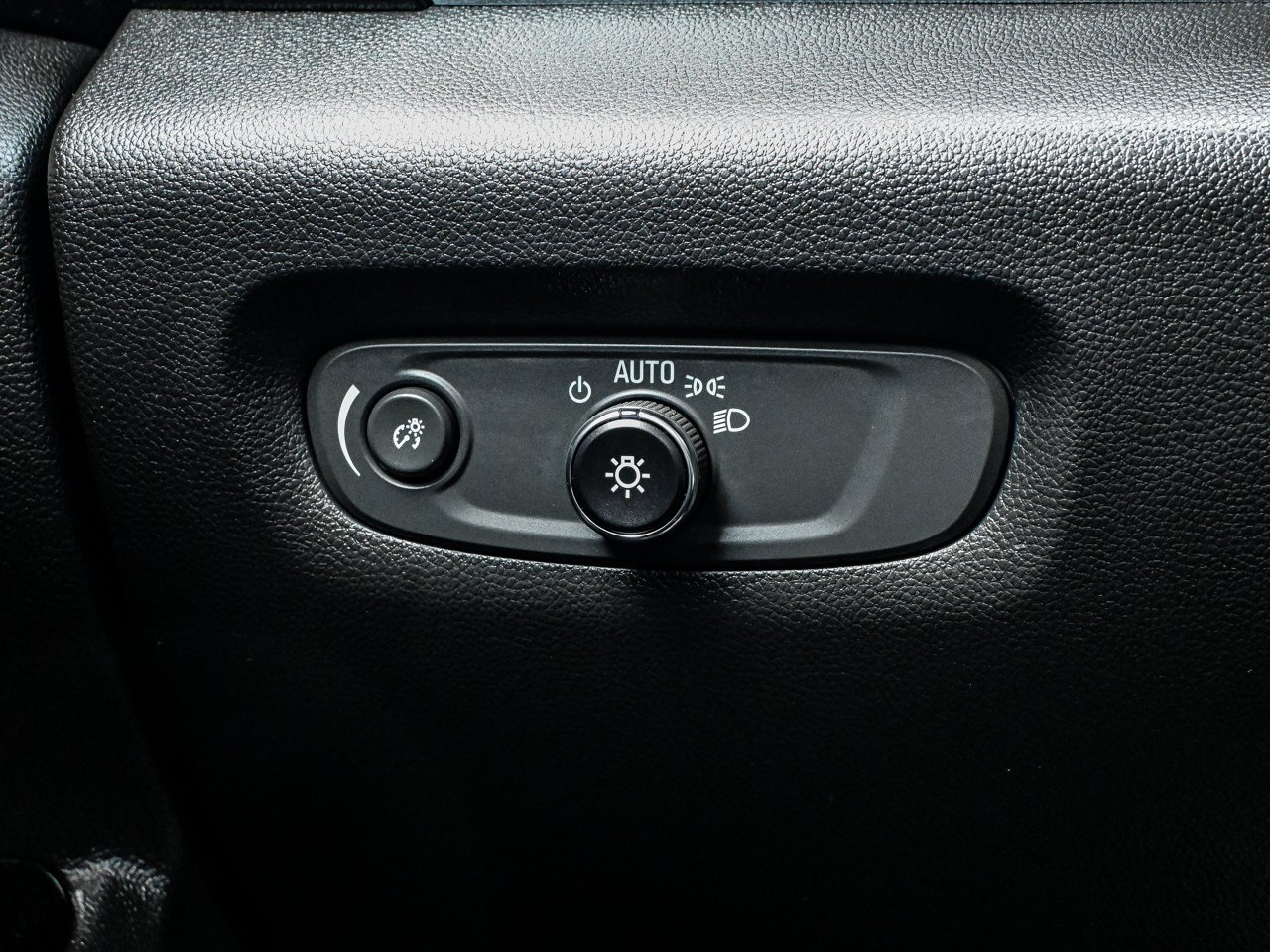 2023 Chevrolet Traverse AWD 4dr RS Grey Sherwood Park - photo #21