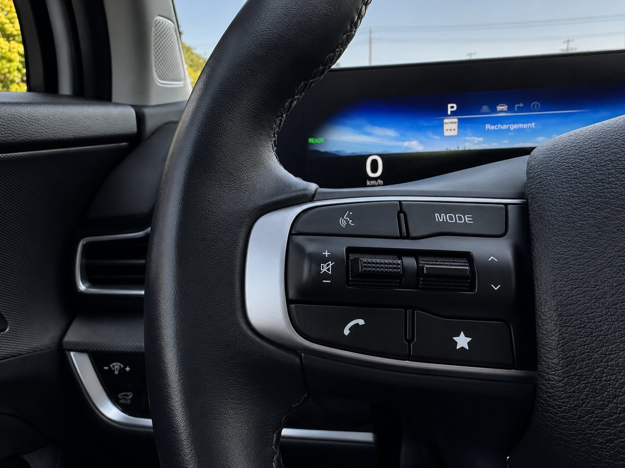 2023 Kia Sportage hybride SX White Châteauguay - photo #17