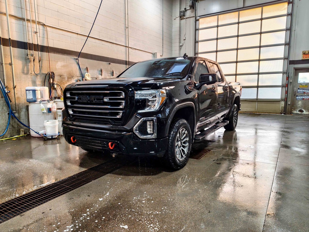 2022 GMC Sierra 1500 Limited 4WD Crew Cab 147 AT4 Black Sherwood Park - photo #3