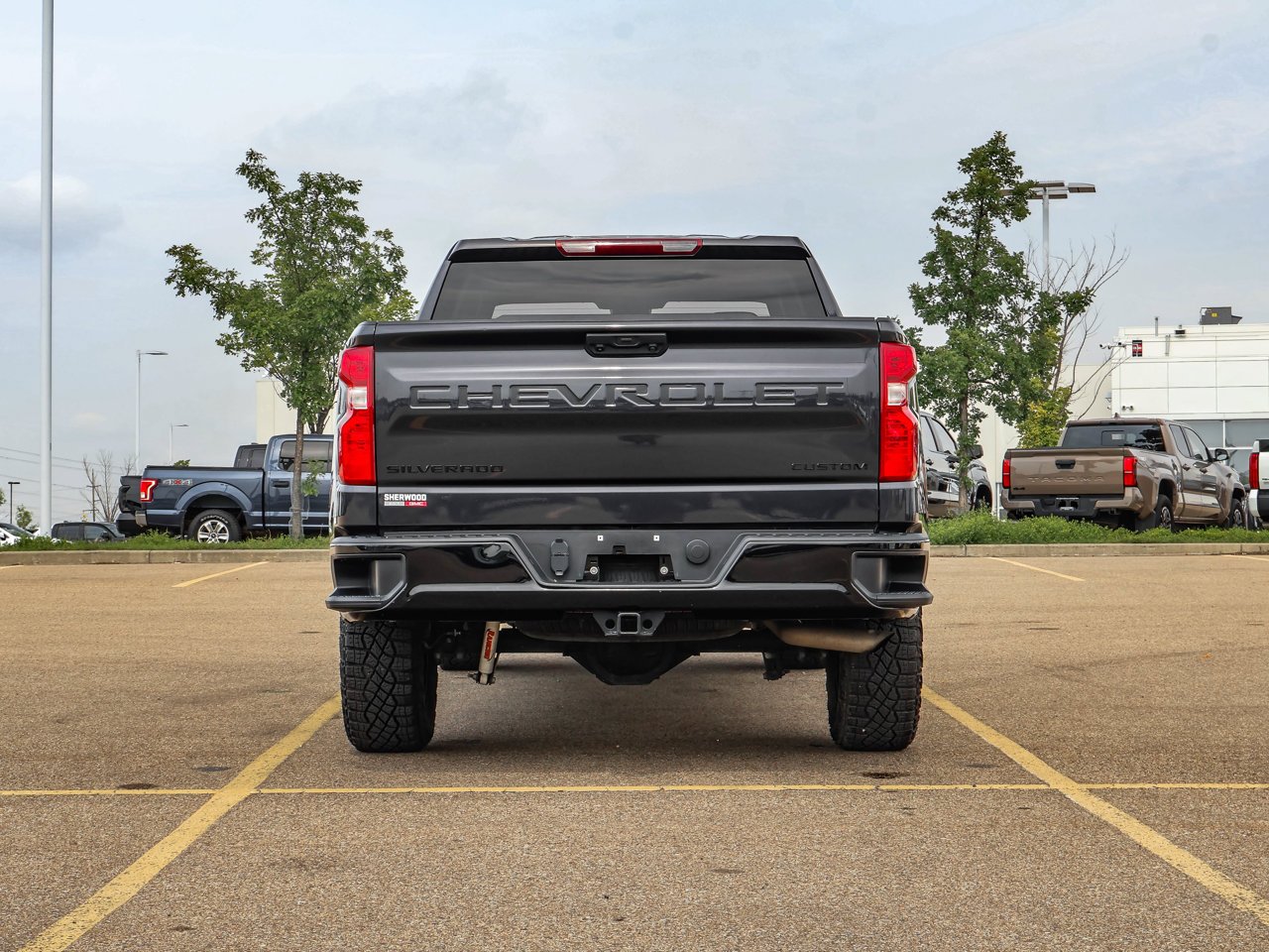2024 Chevrolet Silverado 1500 4WD Crew Cab 147 Custom Trail Boss Grey Sherwood Park - photo #6