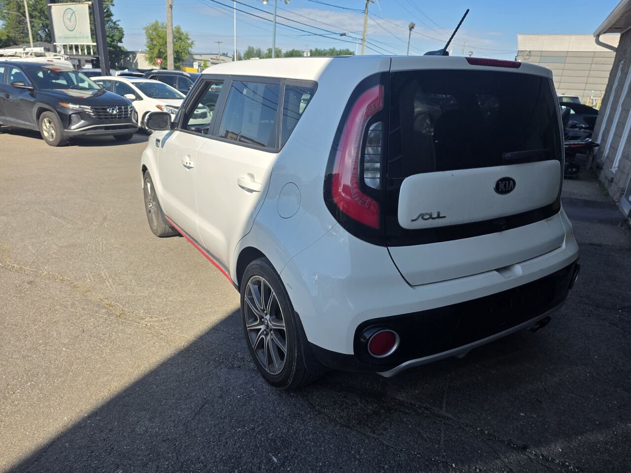 2018 Kia Soul White  - photo #3