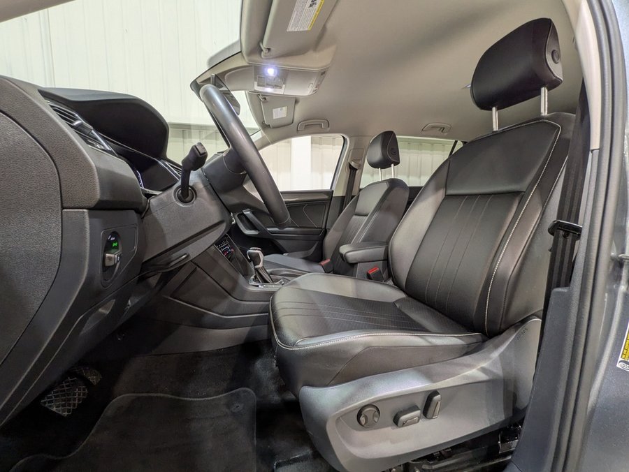 Volkswagen Tiguan Comfortline 4MOTION 2024 Gris