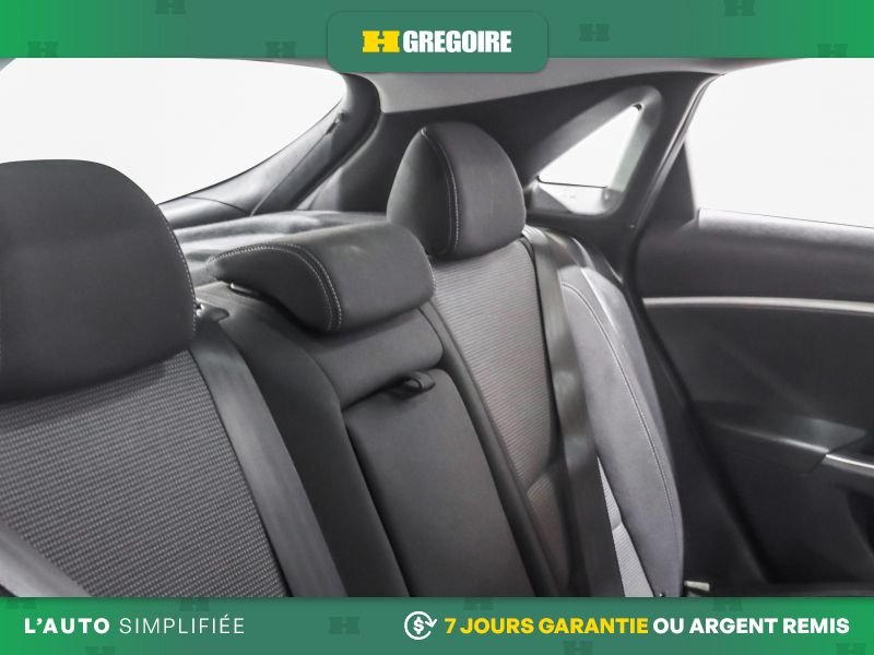 Hyundai Elantra 2017 Bleu Laval - photo #27