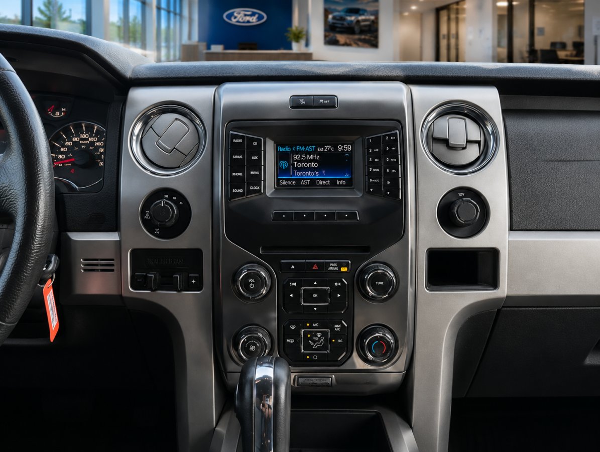 Ford F-150 2014 Rouge La Sarre - photo #8