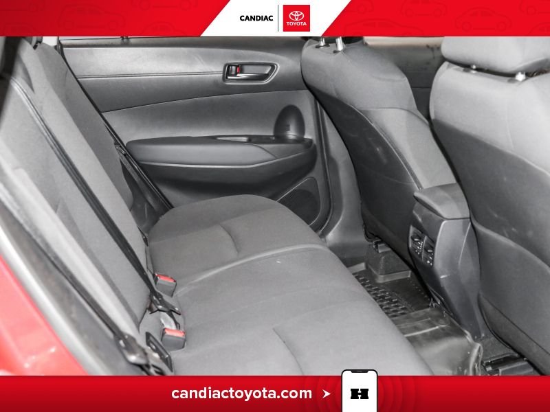 2022 Toyota Corolla Red Saint-Eustache - photo #32