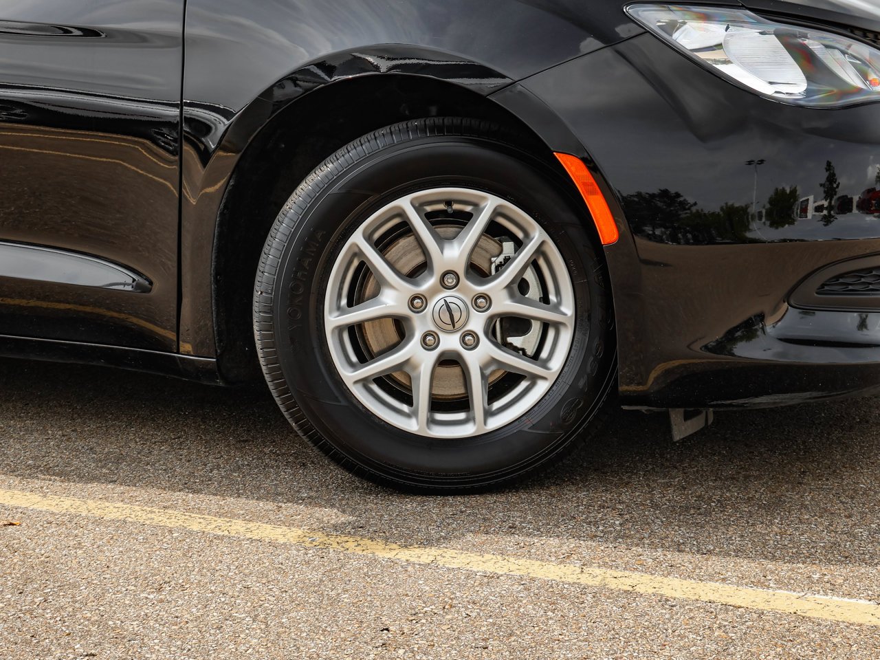 2025 Chrysler Grand Caravan SXT 2WD Black Sherwood Park - photo #10