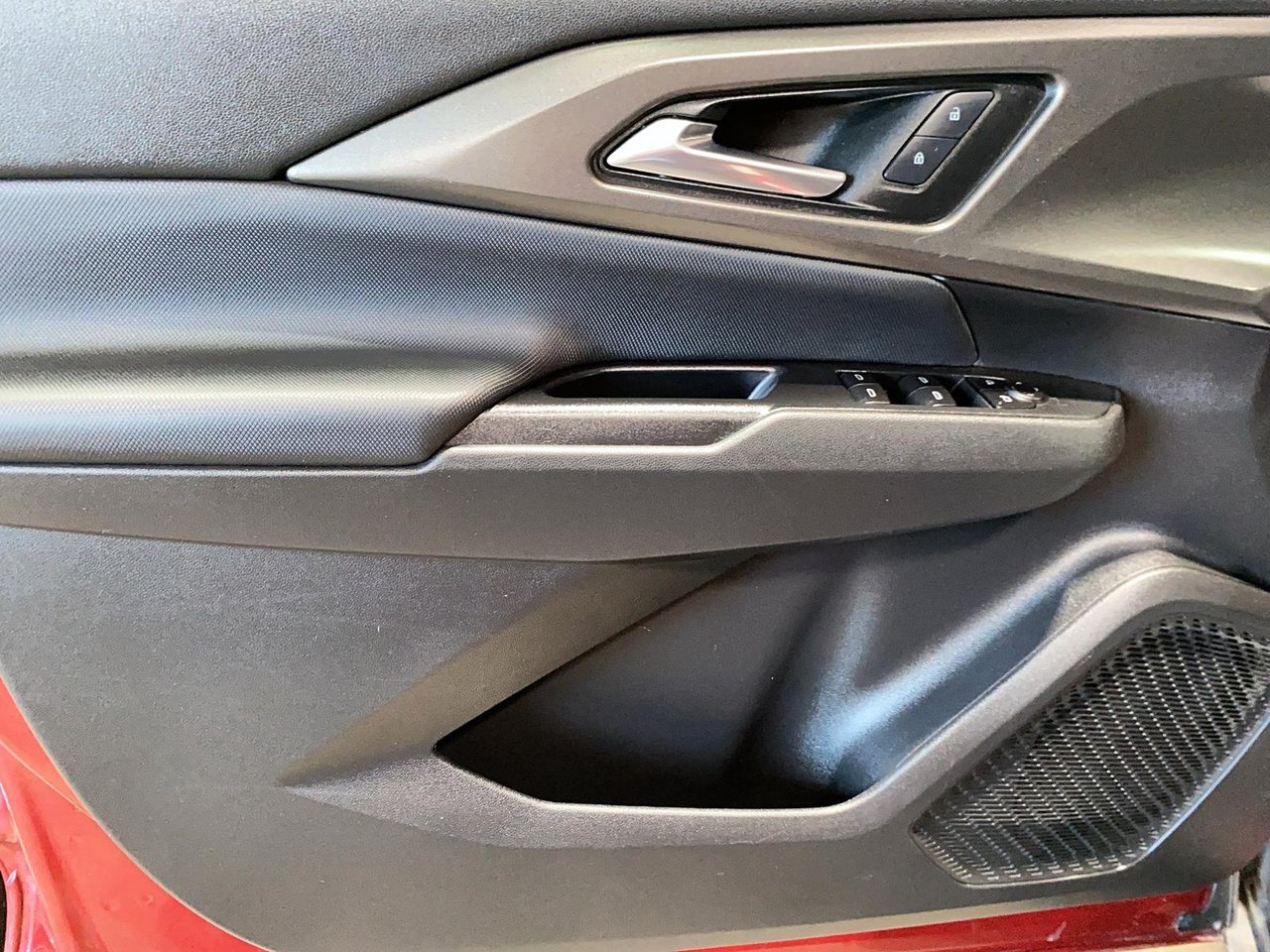 2025 Chevrolet Equinox EV LT Red Baie-Comeau - photo #7
