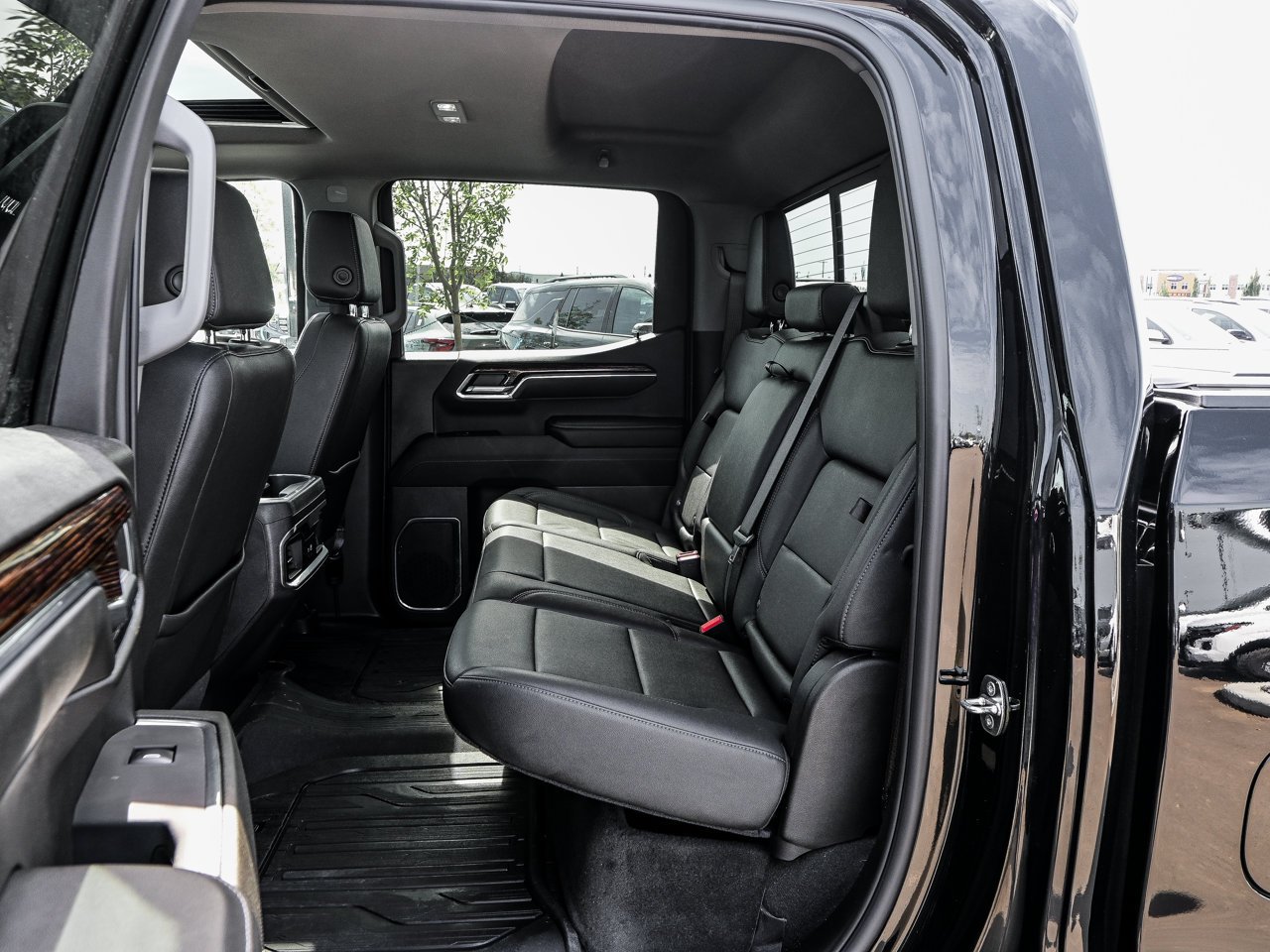 2024 GMC Sierra 1500 4WD Crew Cab 147 Elevation Black Sherwood Park - photo #31