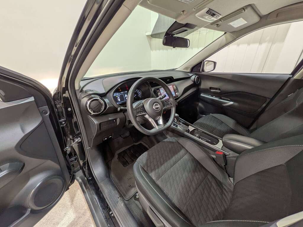 2024 Nissan Kicks SV FWD Black Val-David - photo #9
