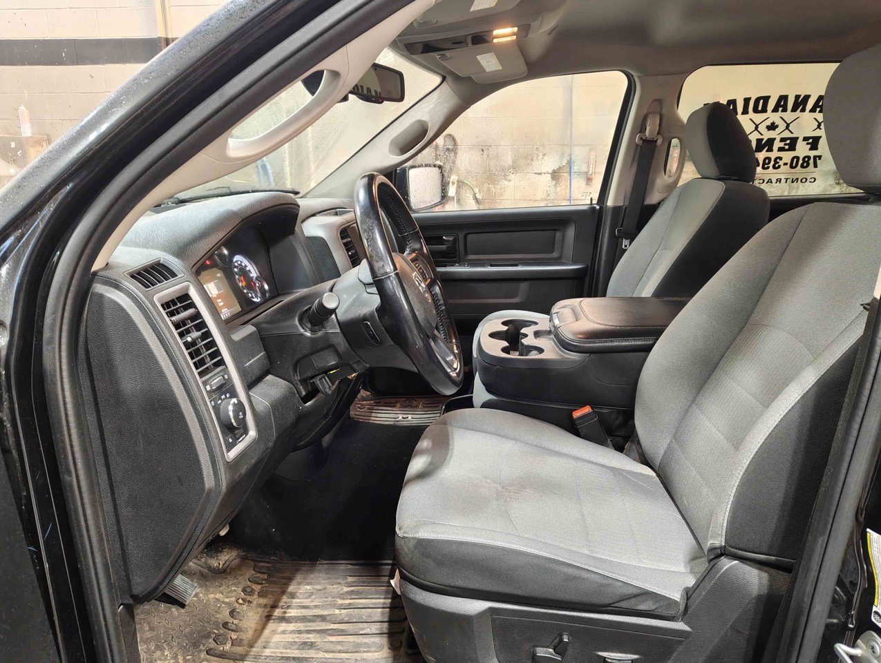 2023 Ram 1500 Classic Express 4x4 Crew Cab 5'7 Box Black Sherwood Park - photo #7