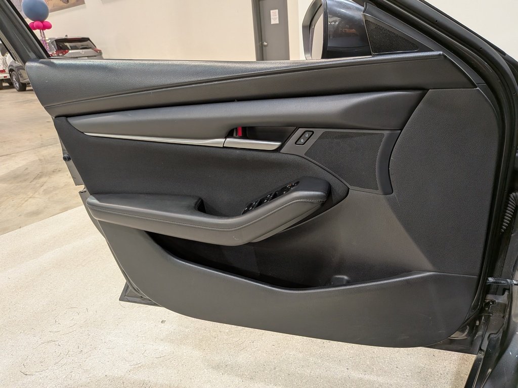 2019 Mazda Mazda3 GX Auto FWD Grey Val-David - photo #29