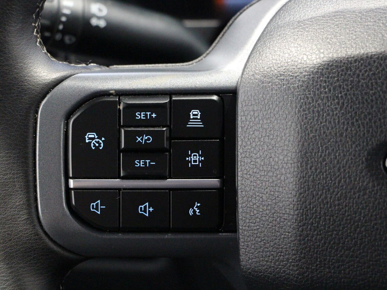 2025 Ford F-150 SUPERCREW XLT White Châteauguay - photo #20