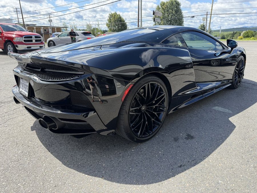 2025 McLaren GTS 2025 Black