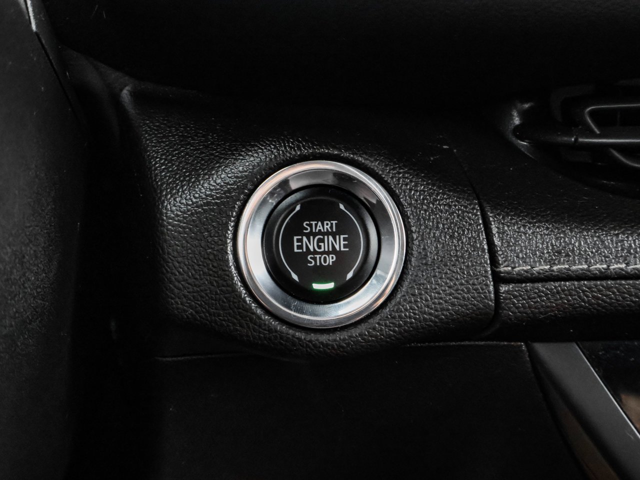 2022 Buick Envision AWD 4dr Avenir Blue Sherwood Park - photo #25