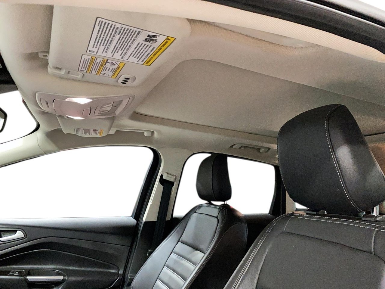 Ford Escape NIV 1FMCU9J90KUA83083 2019 Blanc Chicoutimi - photo #11
