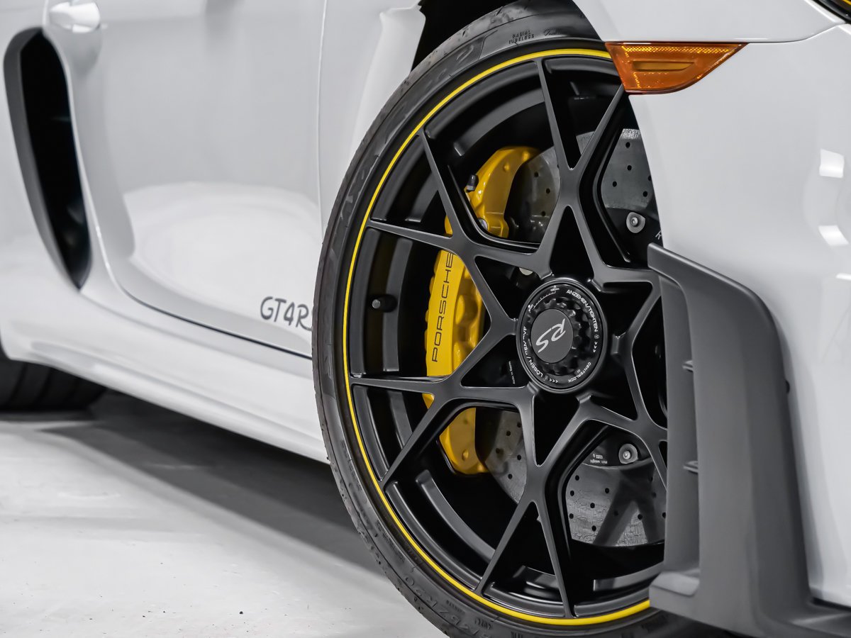 Porsche 718 Cayman GT4 RS 2025 Blanc Montréal - photo #37