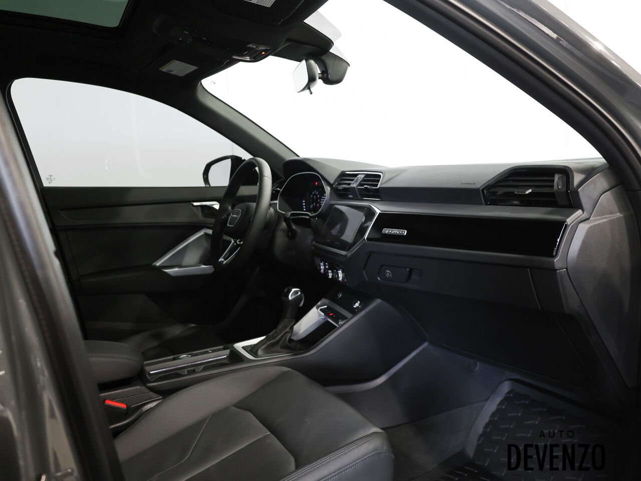 2025 Audi Q3 Grey Saint-Eustache - photo #6
