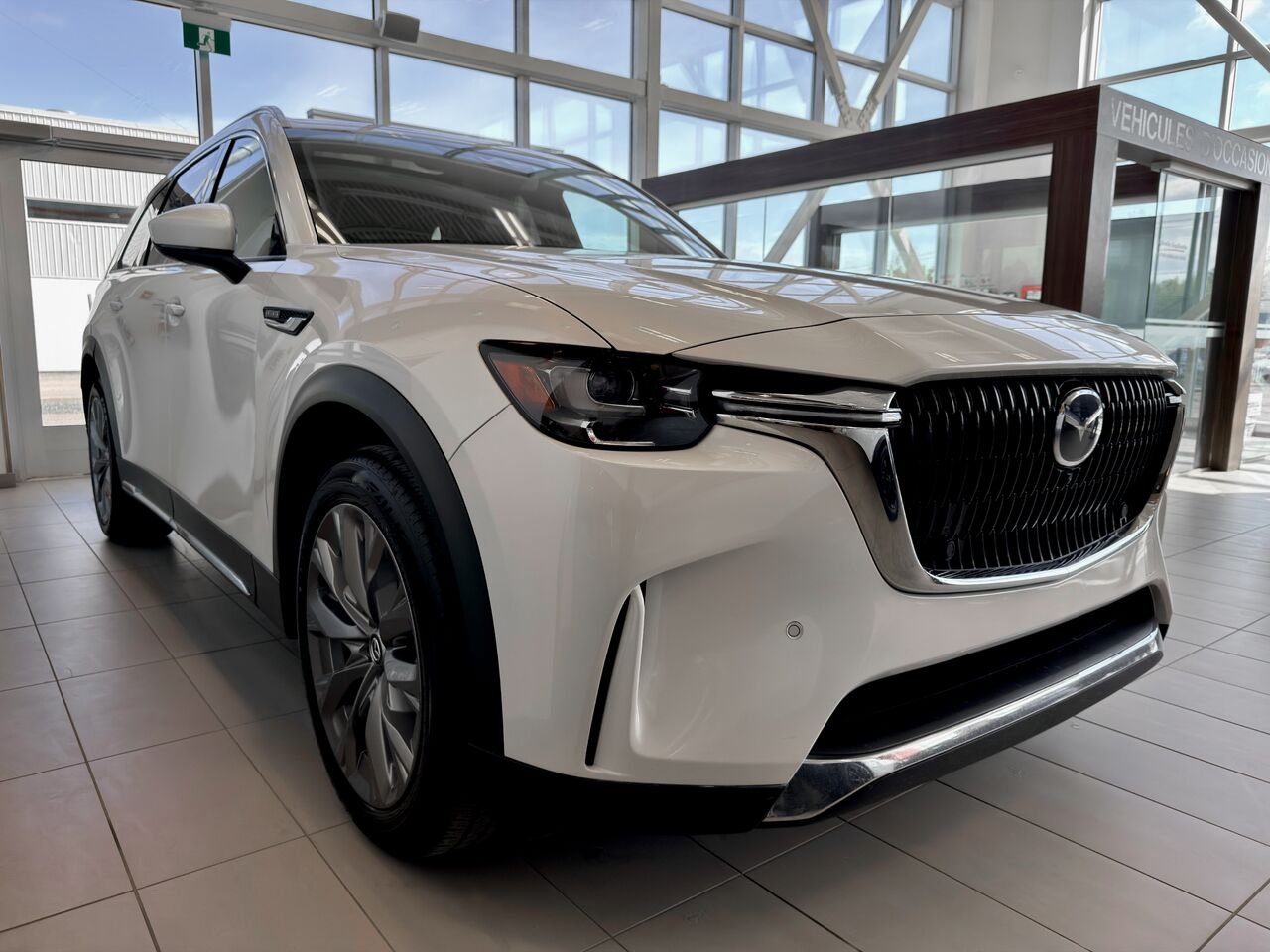 2024 Mazda CX-90 hybride léger White Notre-Dame-des-Prairies - photo #6