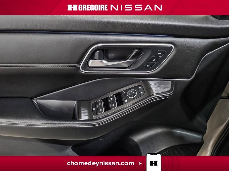 2024 Nissan Rogue Grey Laval - photo #13