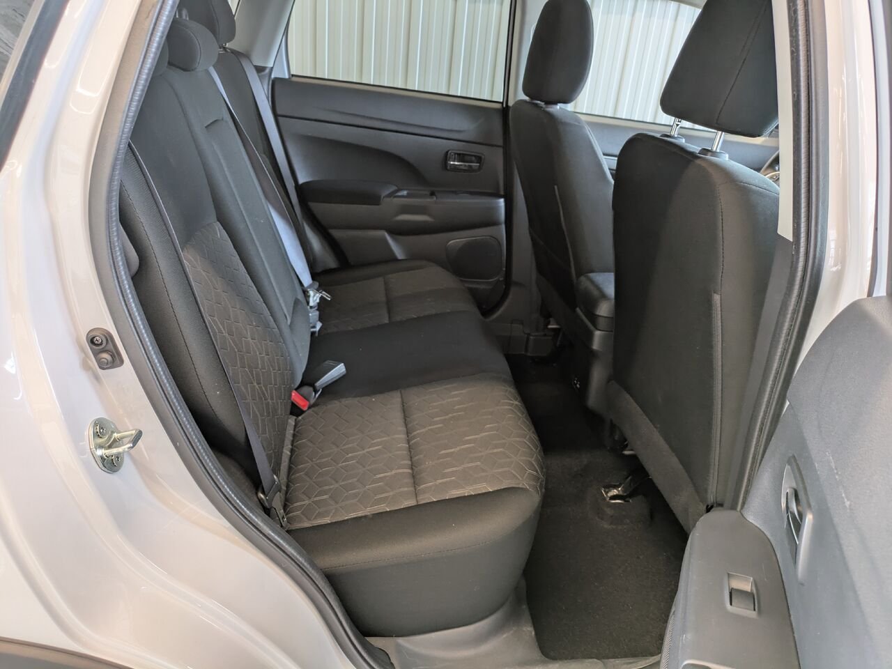 2024 Mitsubishi RVR White Gatineau - photo #15