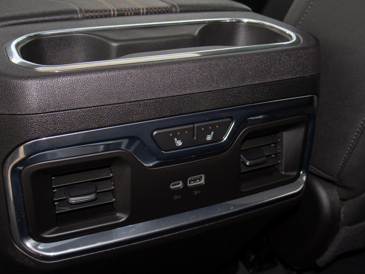 2024 Chevrolet Silverado 3500HD 4WD Crew Cab 159 High Country Black Sherwood Park - photo #36