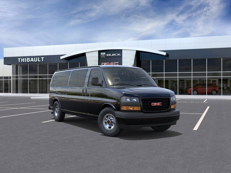 2026 GMC Savana Passenger 2026 BLACK