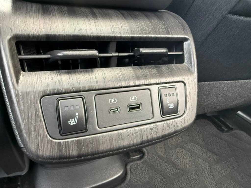 2024 Nissan Ariya Black Saint-Basile-le-Grand - photo #18
