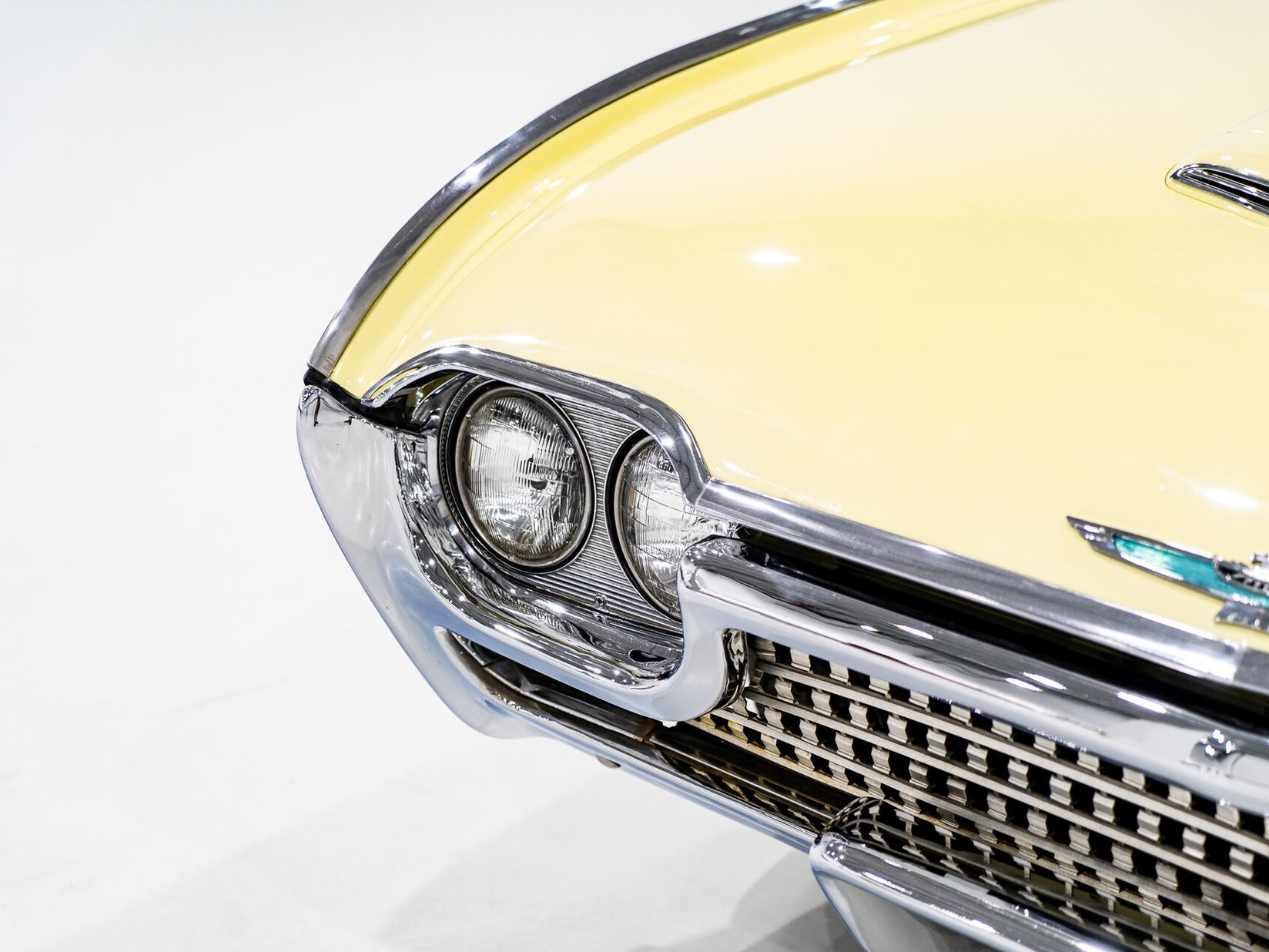 Ford Thunderbird Beautifully Presented From Older Restoration with original bill of sale 1962 Jaune Montréal - photo #35