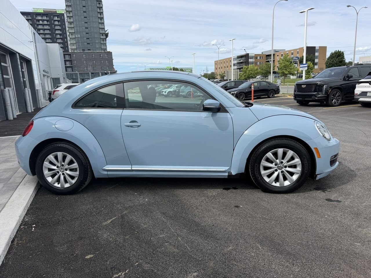 Volkswagen Coupé Beetle COUPE 2.5L 2014 Bleu Laval - photo #4