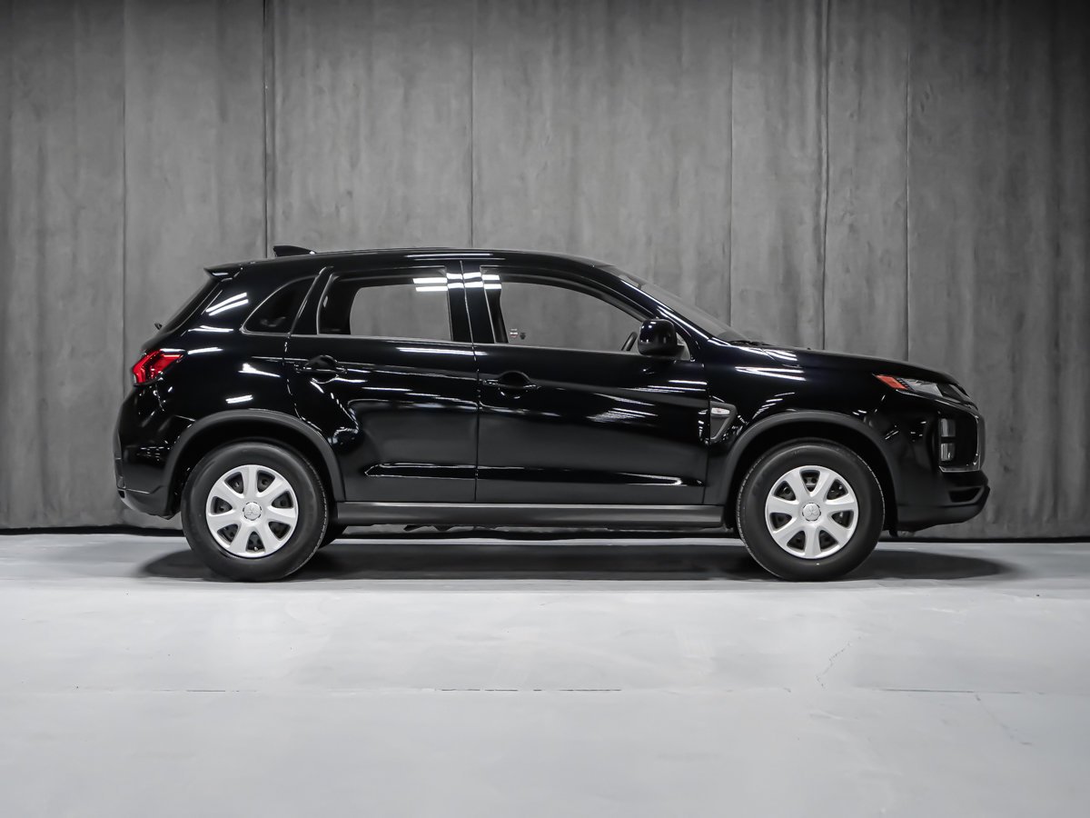 2026 Mitsubishi RVR ES Labrador Black Montreal - photo #5