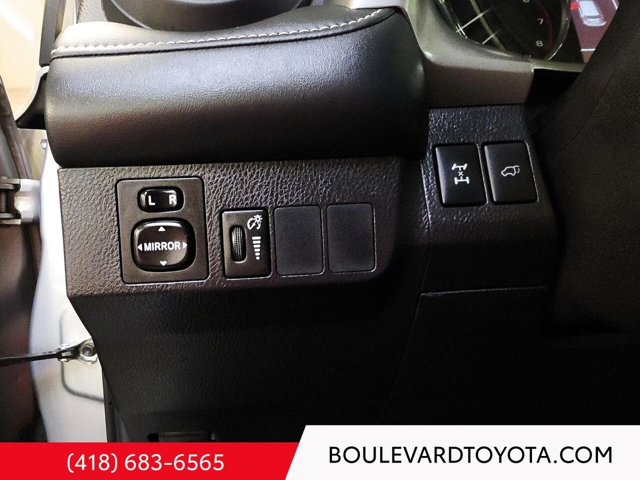 Toyota RAV4 100287A-010 | XLE, AWD 2016 Argent Québec - photo #12